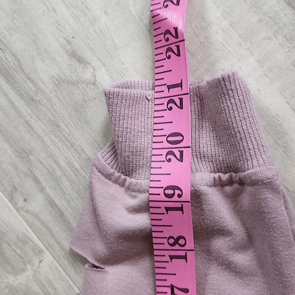 Lilac distressed skull sweater - Picture 15 of 15